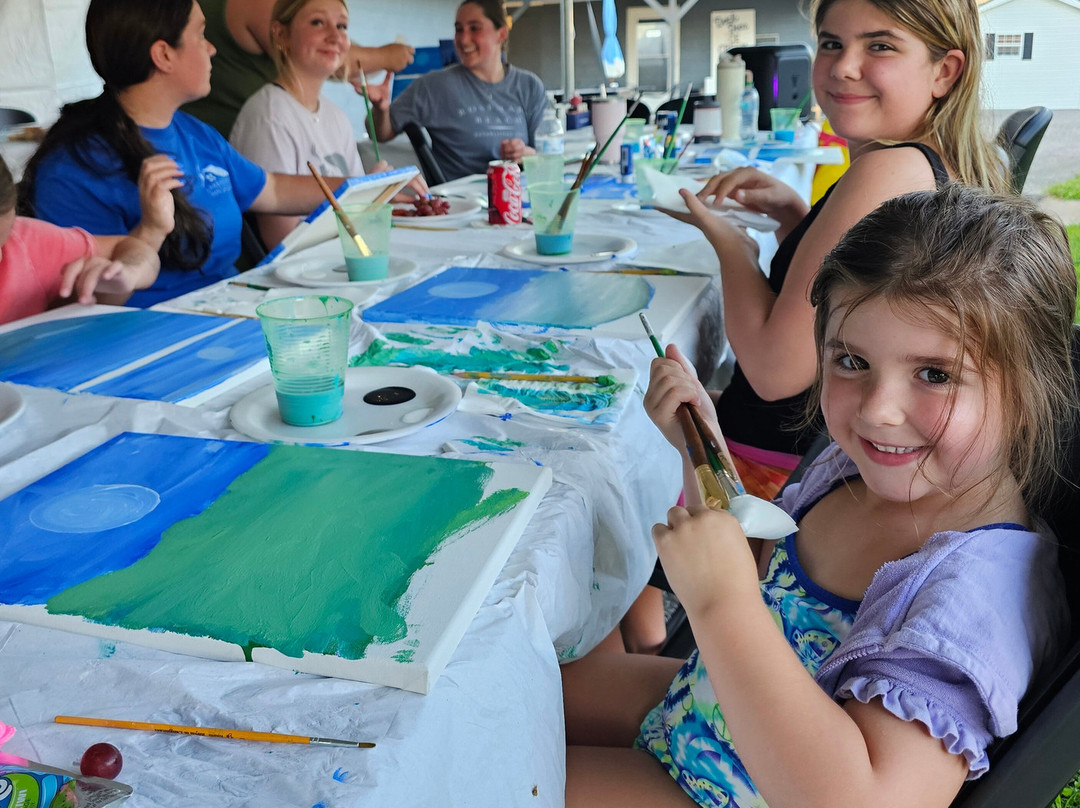 在Sledd Creek的湖房旅店主图