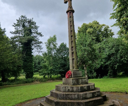 World War Two Memorial Cross .-Kirkby必去景点
