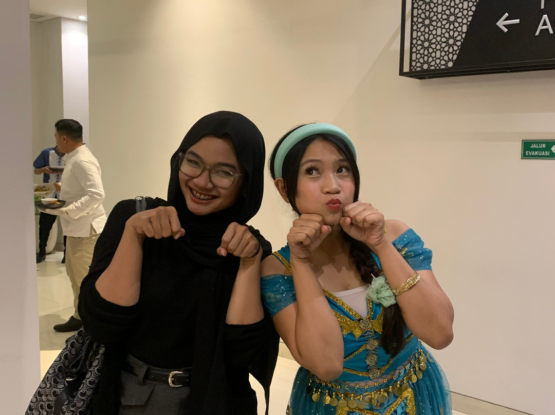 格雷西克桑缇卡酒店主图