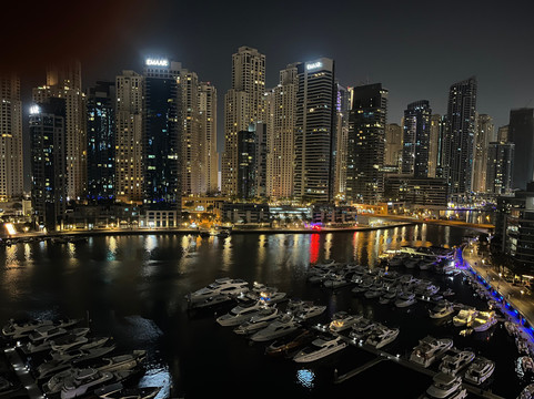 迪拜葳达码头及游艇俱乐部酒店