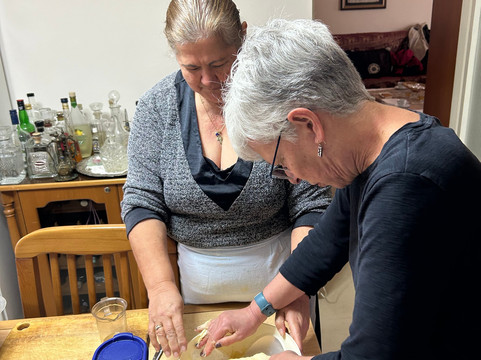 Cretan Traditional Cooking Lessons-Vamos必去景点