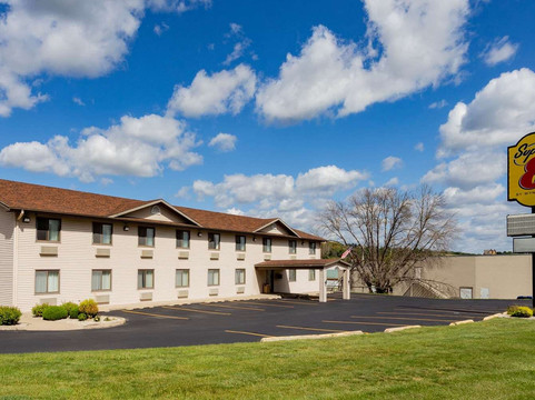 Postville酒店住宿-迪柯拉速8汽车旅馆