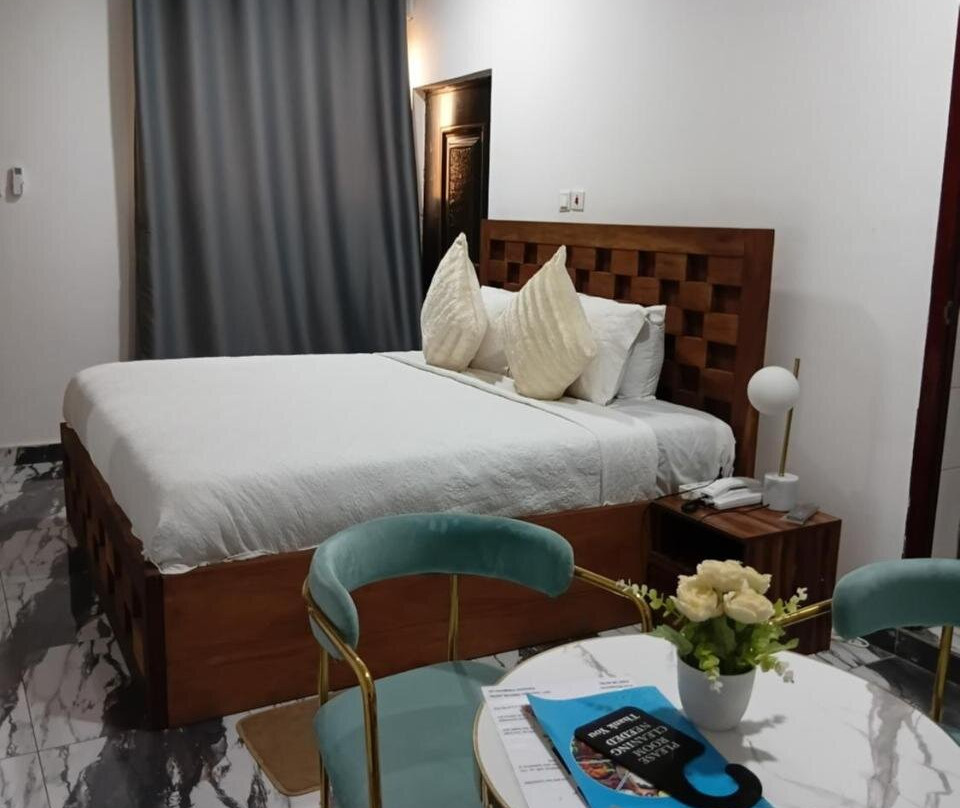 First HR Hotel
