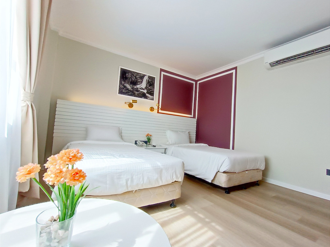 槟城拉亚酒店主图