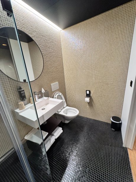 宜必思尚品伯尔尼城市酒店-浴室