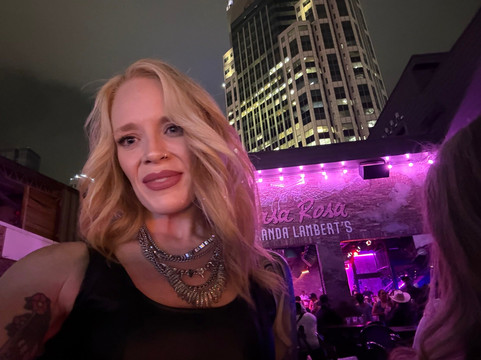 Miranda Lambert's Casa Rosa