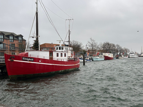 海洋时代海港酒店主图