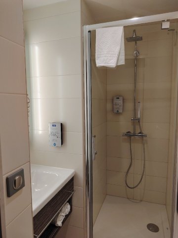 普瓦捷儒勒凡尔纳未来影视城基里亚德酒店-官方