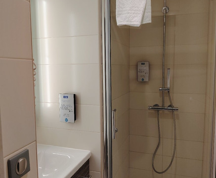 普瓦捷儒勒凡尔纳未来影视城基里亚德酒店主图