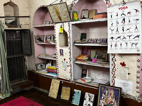 Yoga Training Centre-瓦拉纳西必去景点