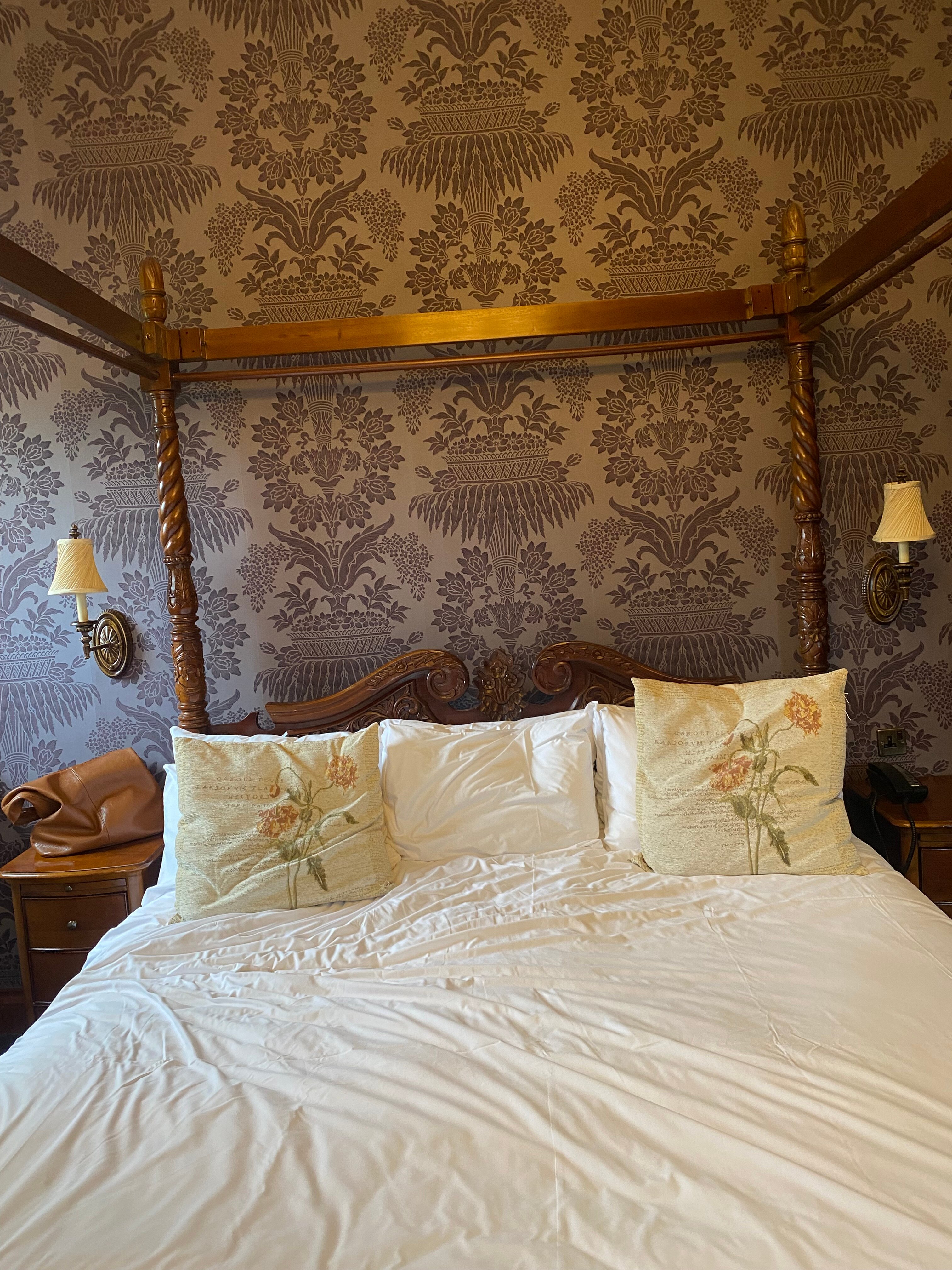 史坦布鲁克修道院酒店-客卧