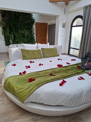 克洛斯德维纳酒店-官方