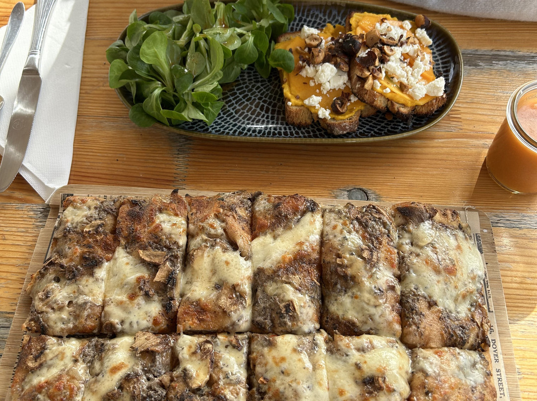 Rugs&Coffee-Houilles必去景点