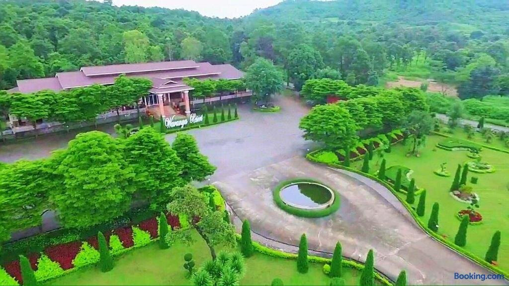 瓦朗亚度假村