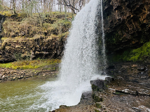 Sgwd yr Eira-布雷肯比肯斯国家公园必去景点