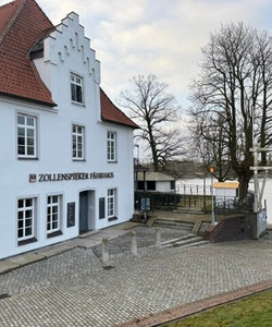 左伦斯比克尔法豪斯酒店酒店图片