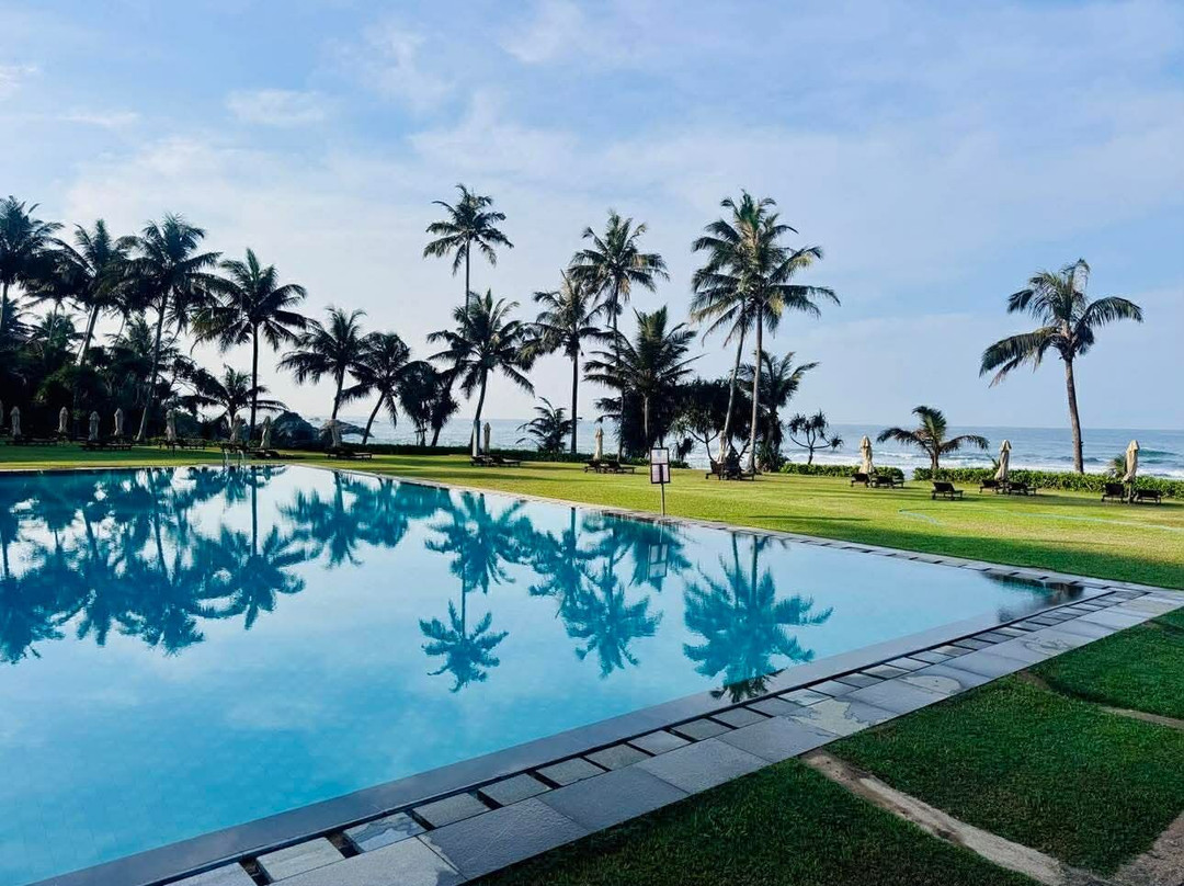 杰特威灯塔酒店主图