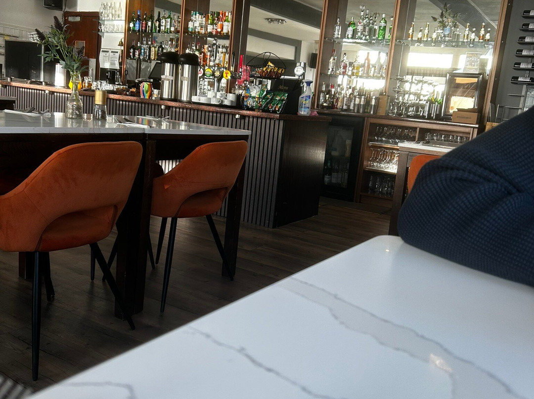 灰色海湾酒店主图