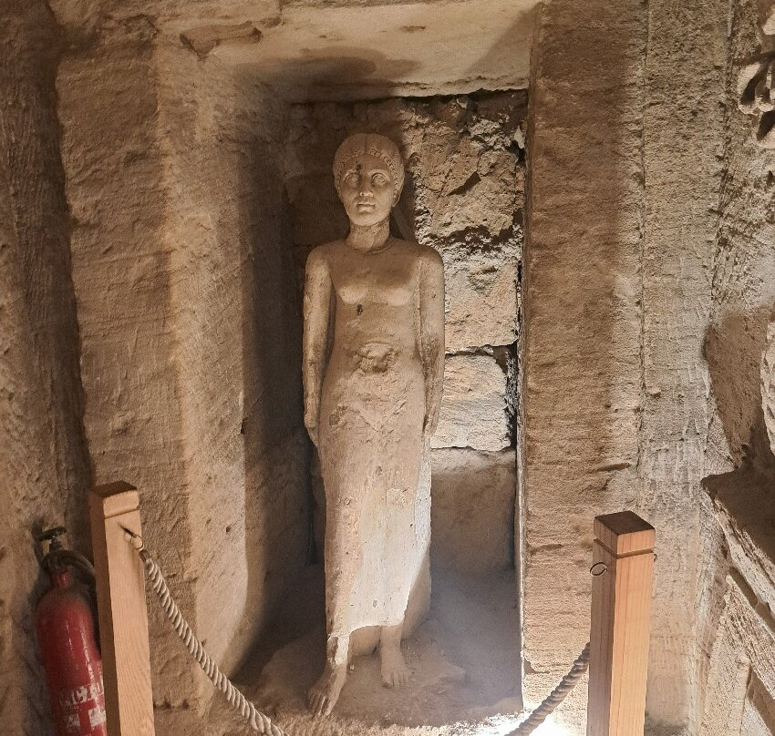 Catacombs Of Kom El Shoqafa-亚历山大必去景点
