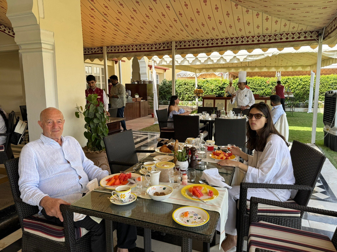 贾玛哈尔皇宫酒店主图