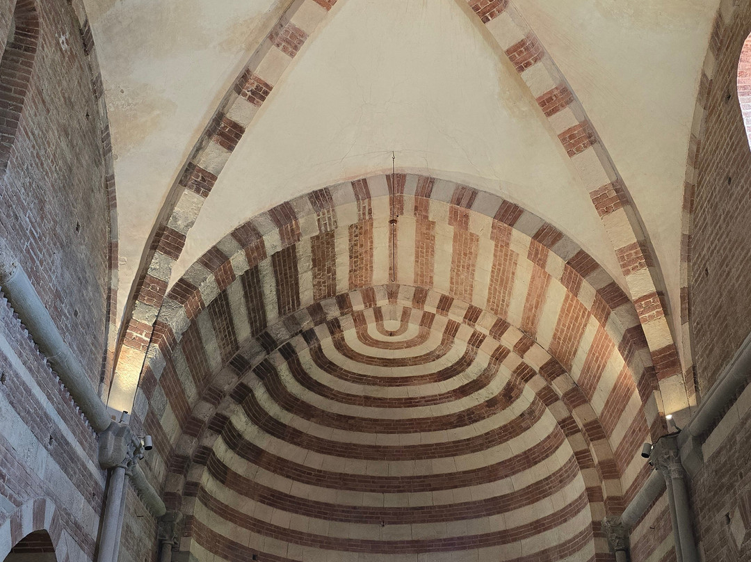Abbazia di Santa Maria di Vezzolano-Albugnano必去景点