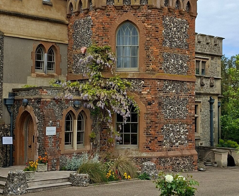 Whitstable Castle & Gardens-惠茨特布尔必去景点