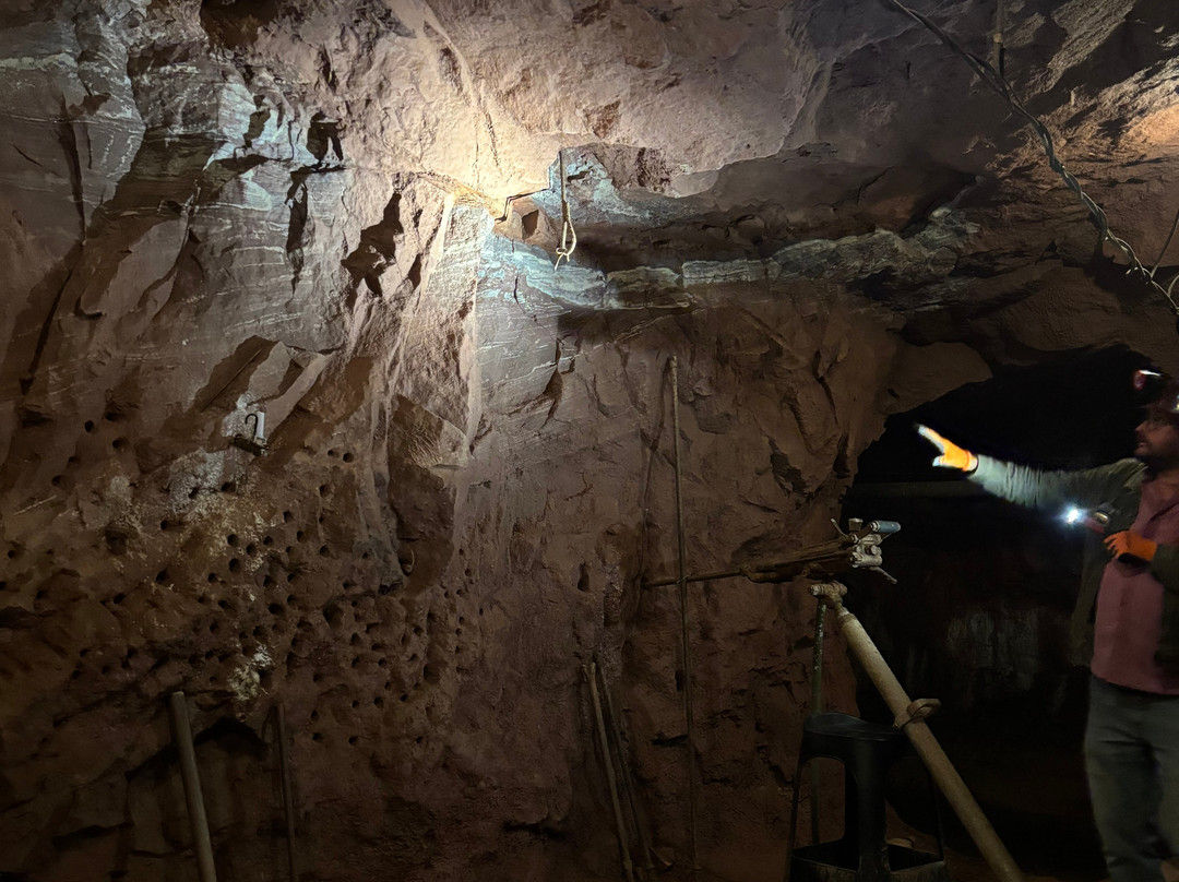 Bachelor Syracuse Mine Tour-乌雷必去景点