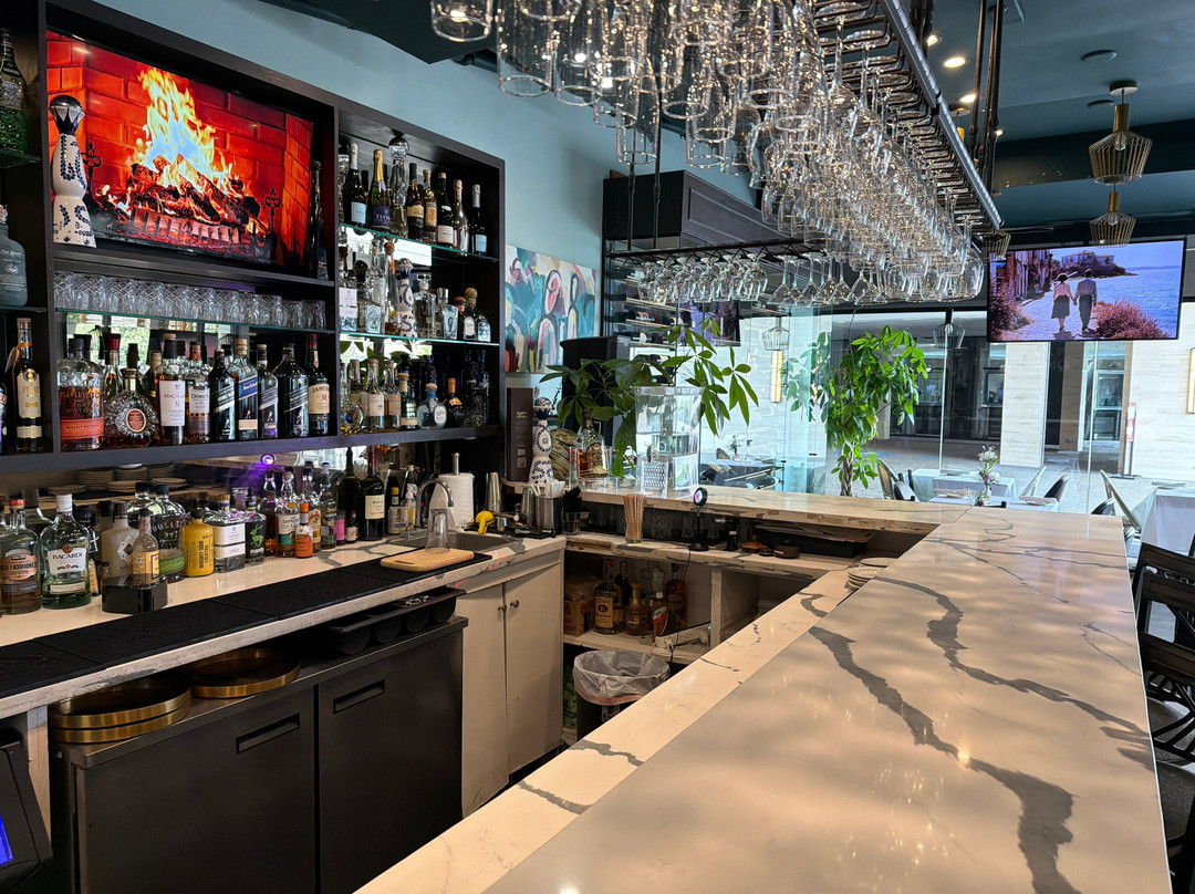 Bayshore Lounge