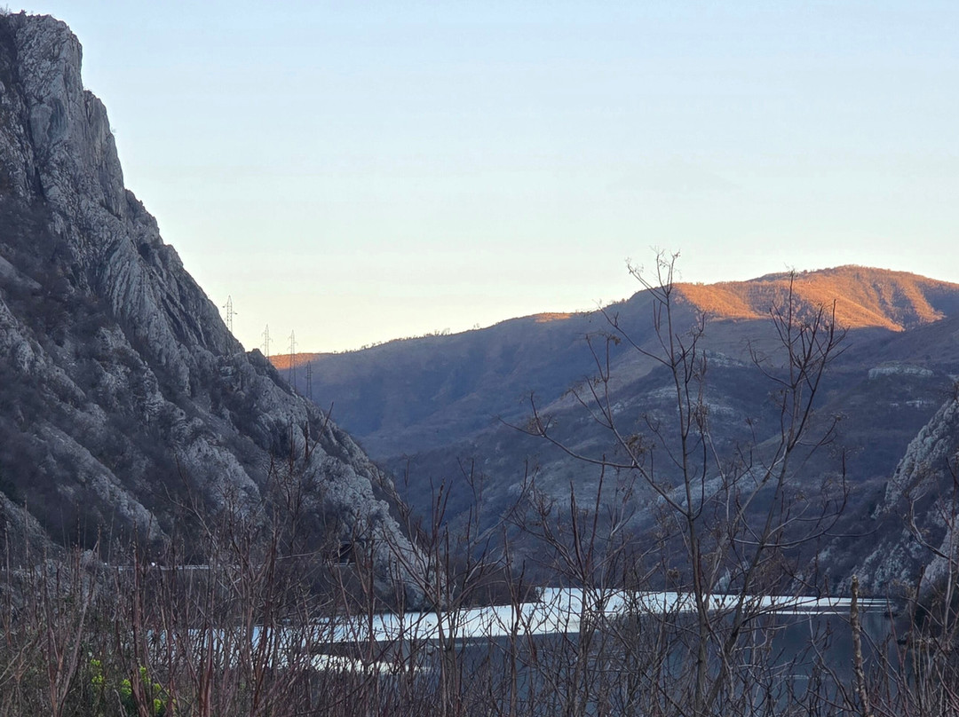Neretva River-莫斯塔尔必去景点