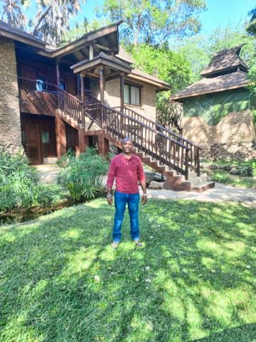 萨罗瓦沙坝山林小屋-旅行者