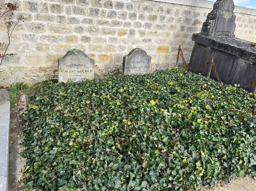 Auvers-sur-Oise Cemetery-奥维尔必去景点