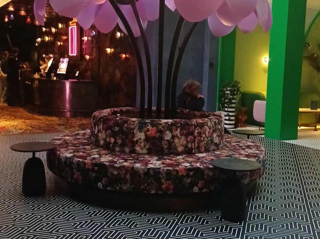 惠灵顿诺伊酒店主图