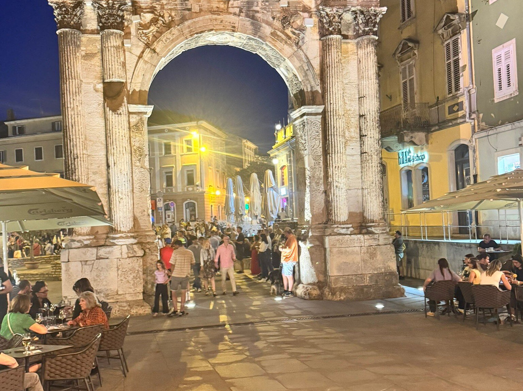 Arco dei Sergi-普拉必去景点