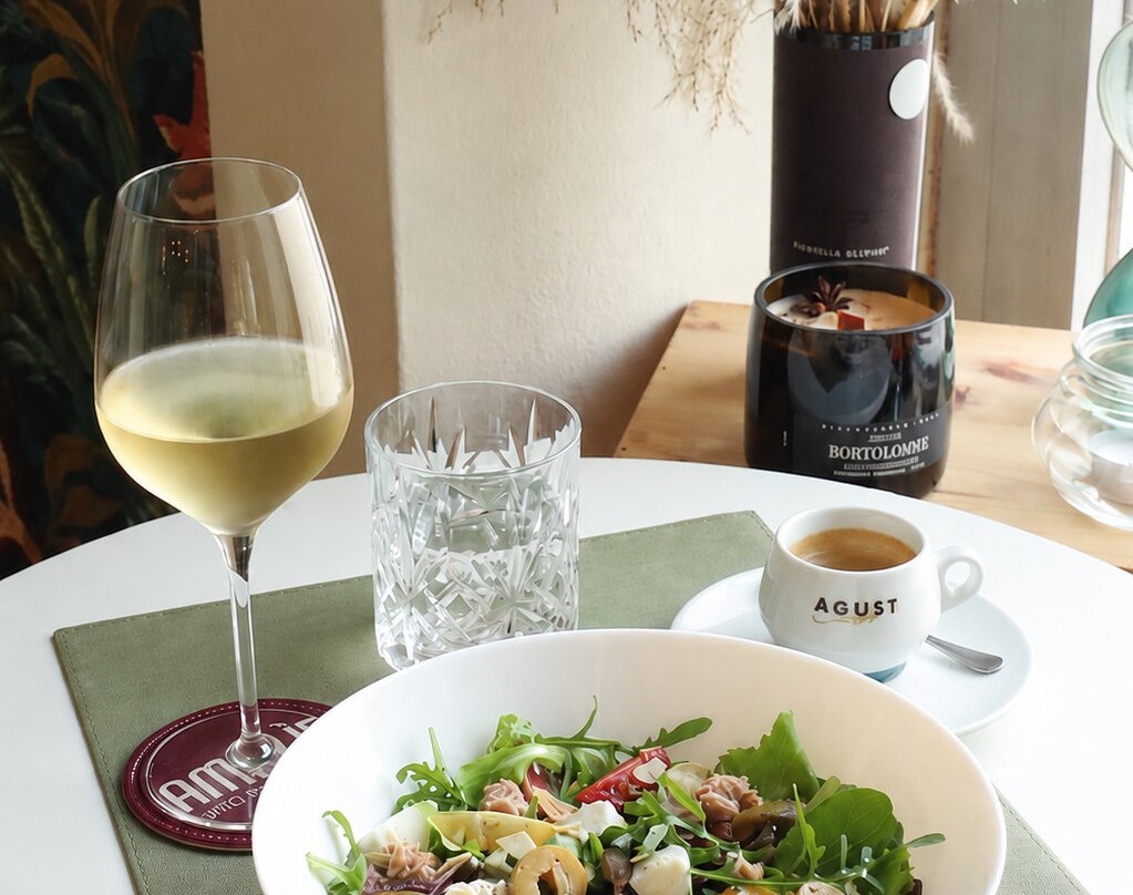 Amelìe Caffe, Vini E Sapori-Lograto必去景点