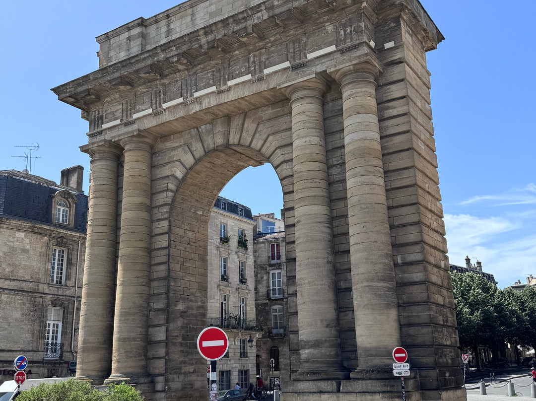 Porte de Bourgogne-波尔多必去景点