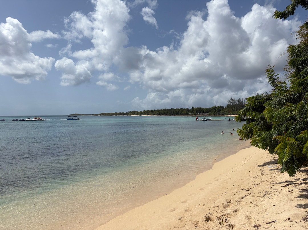Anse du Souffleur-Port-Louis必去景点