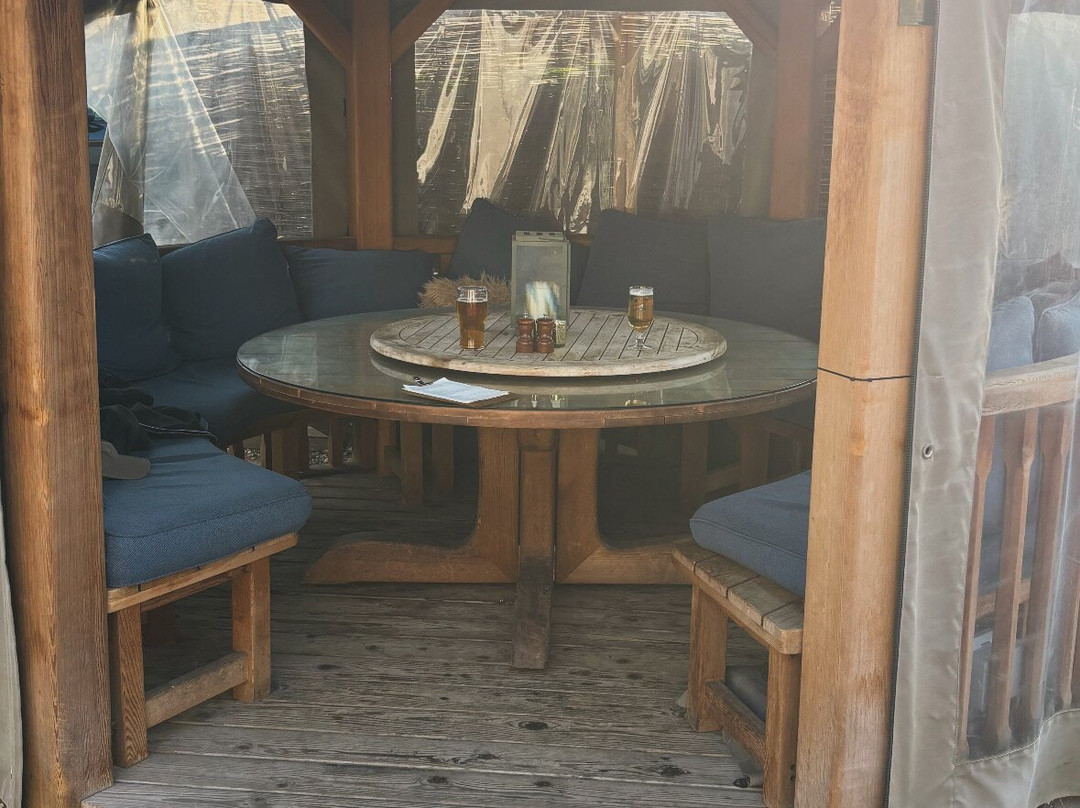 Thornham the Chequers家庭旅馆主图