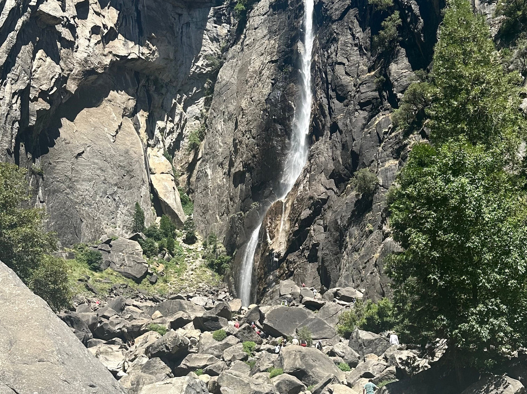 Lower Yosemite Fall Trail-优胜美地国家公园必去景点