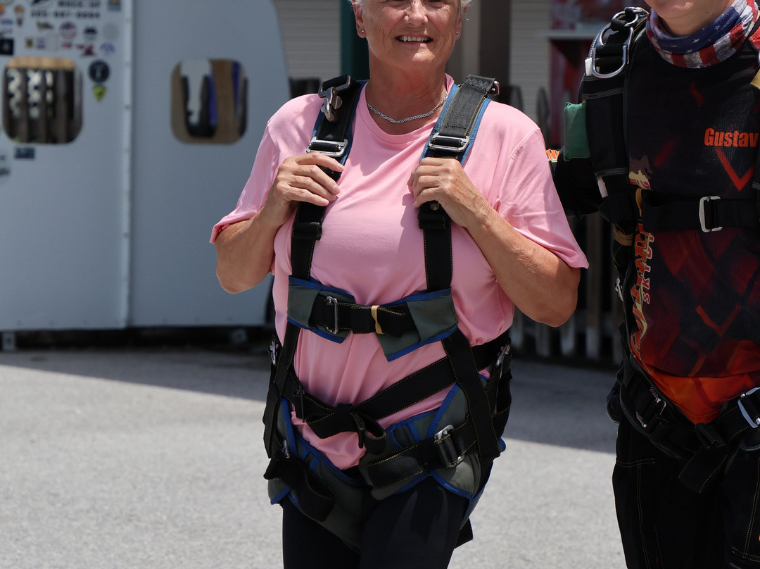 Jump Florida Skydiving-莱克威尔士必去景点