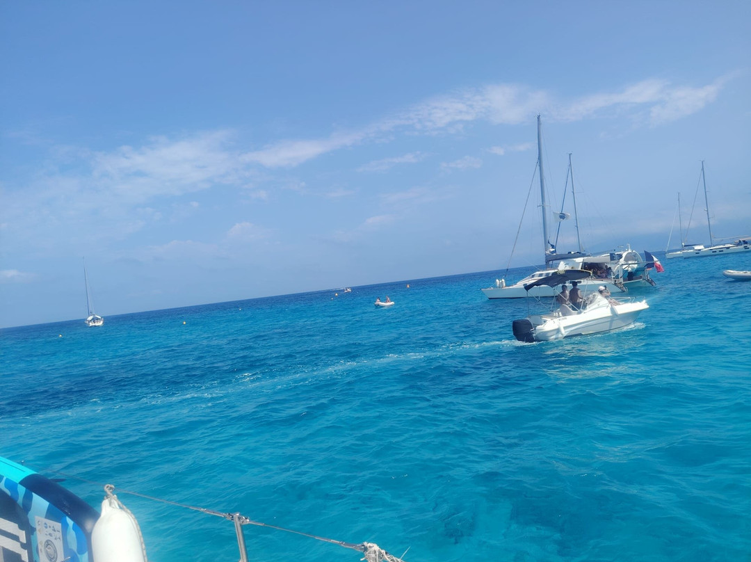 Shaka Sailing-Saint Florent必去景点