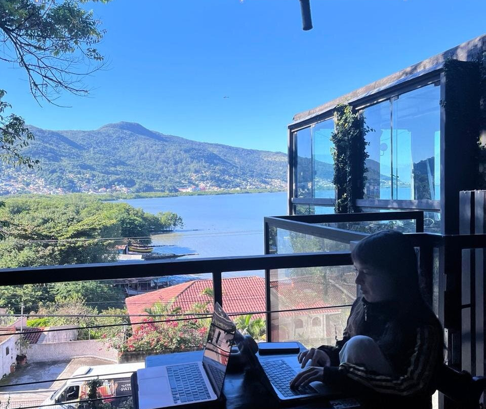 Gris Bar E Mirante