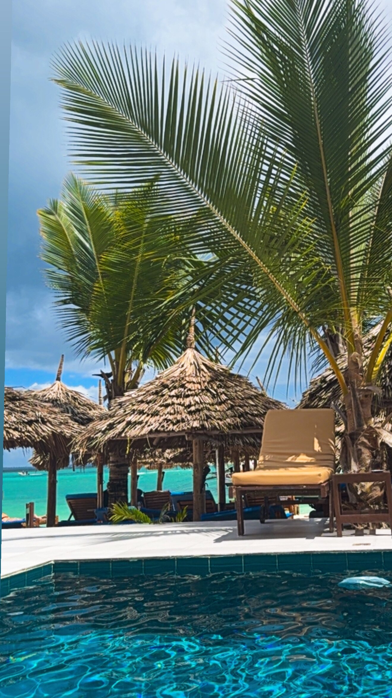 Sunseabar Beach Hotel Kendwa-旅行者