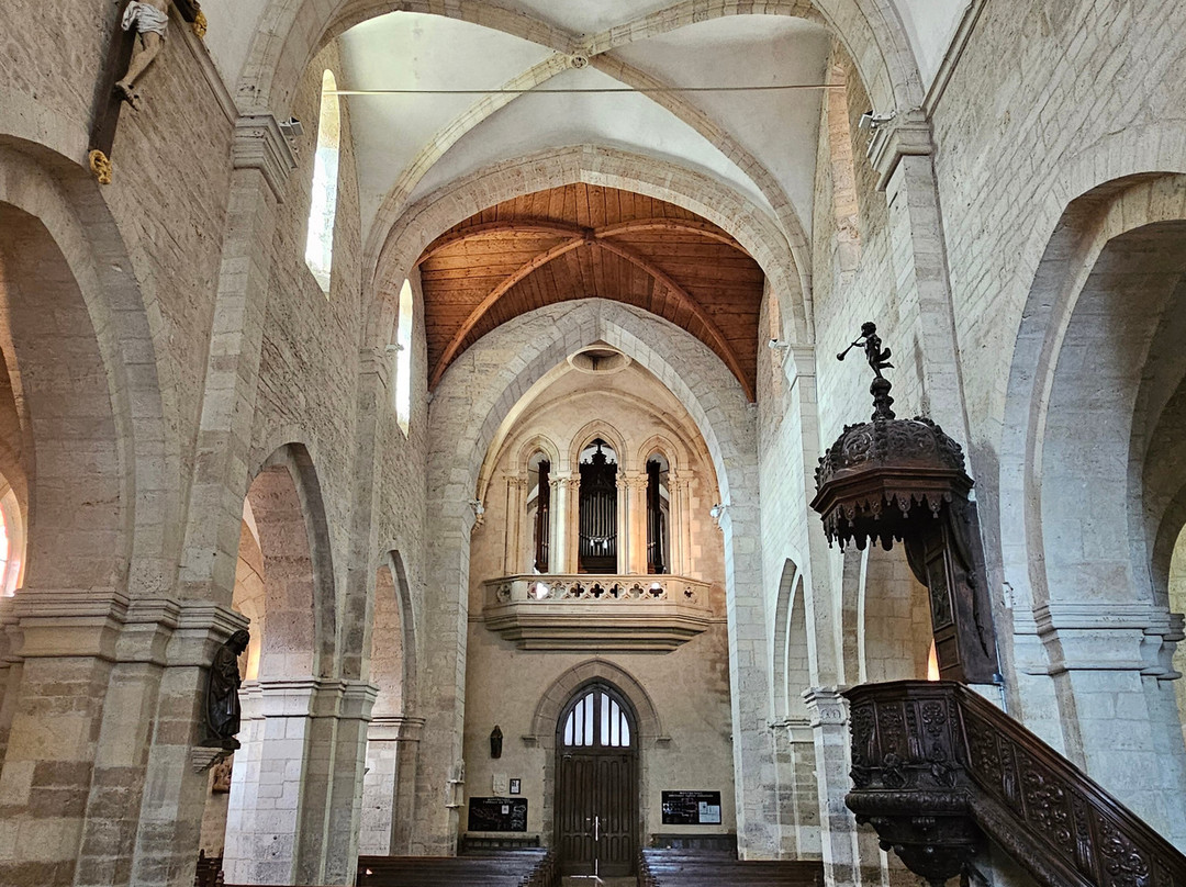 Abbaye de Montbenoit-Montbenoit必去景点