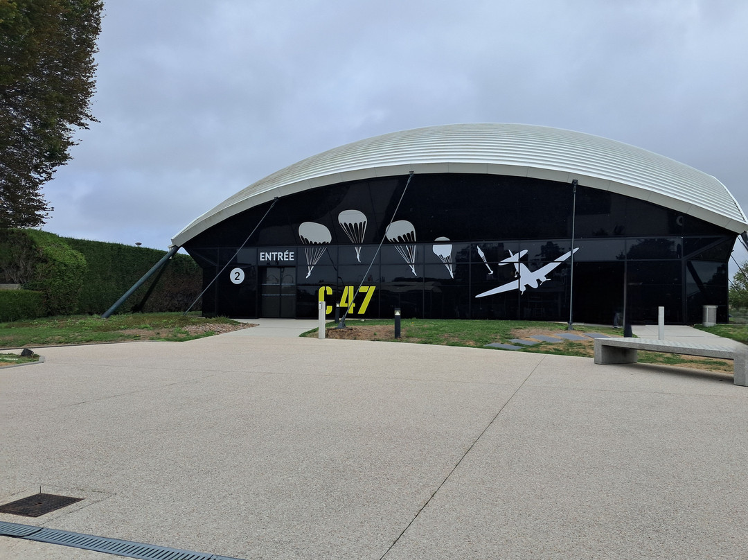 Airborne Museum-Sainte-Mere-Eglise必去景点
