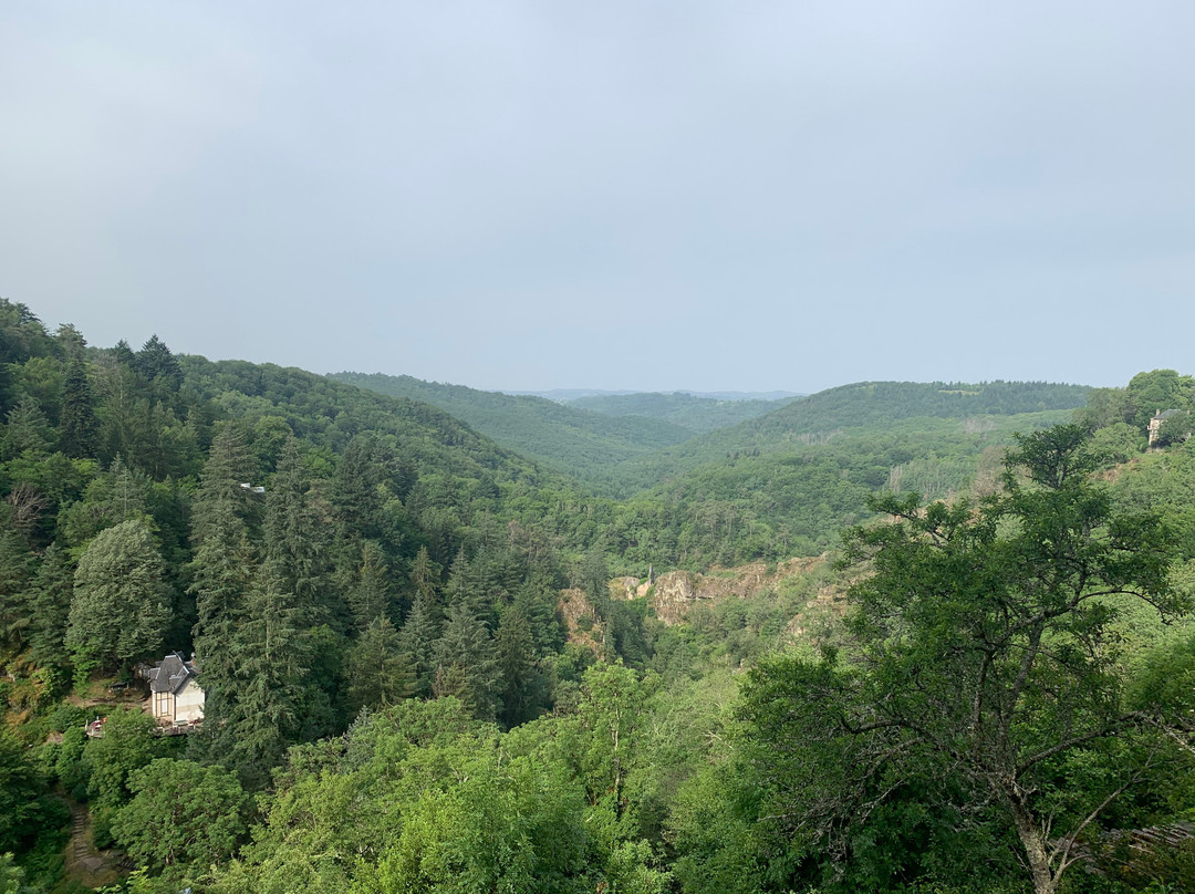 Eglise Saint-Pardoux-Gimel-les-Cascades必去景点