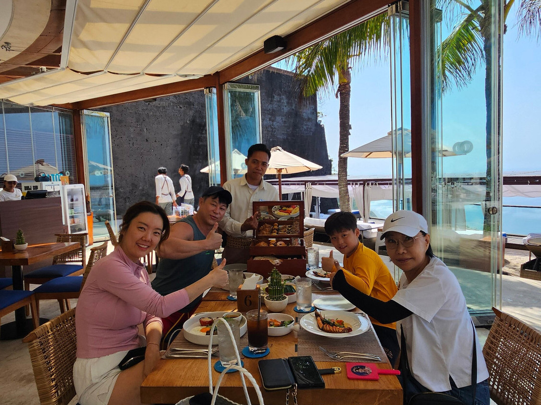 巴厘岛悬崖酒店主图