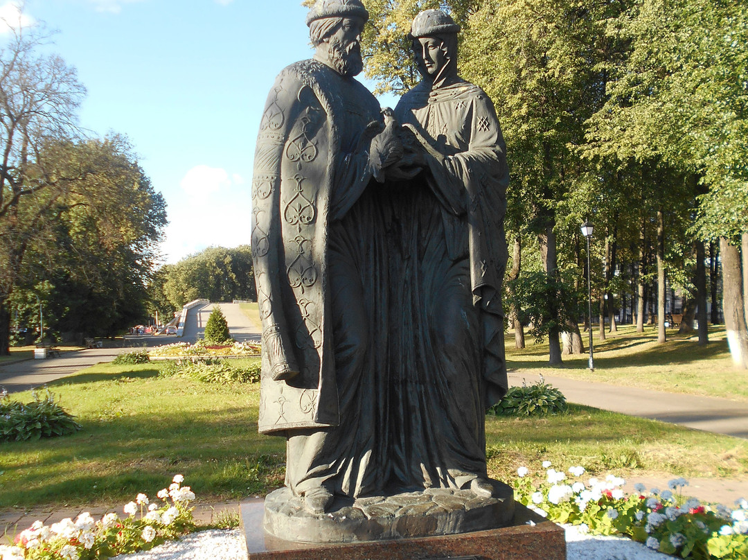 Monument to St. Peter and Fevronia-雅罗斯拉夫必去景点