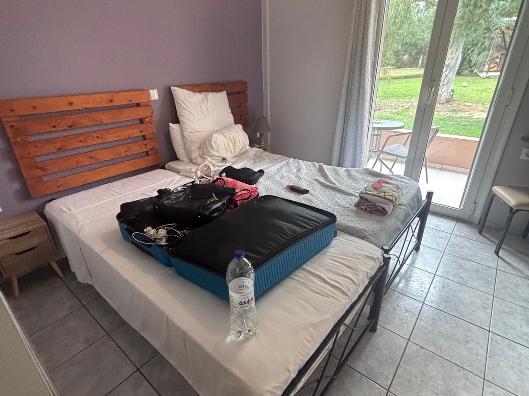 Tellis Holiday Rooms主图