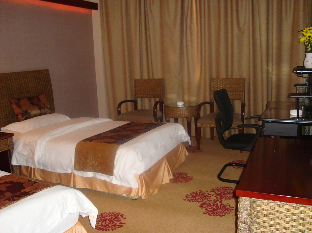 德润大酒店主图