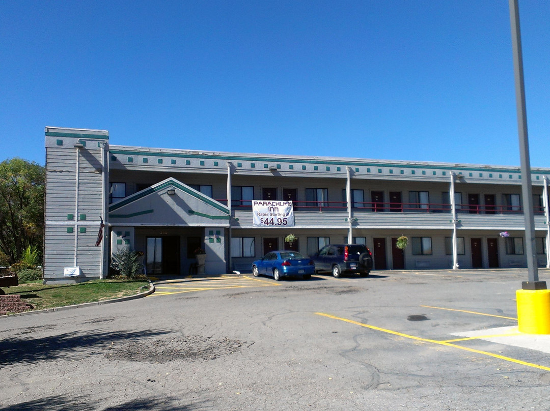 Parachute酒店住宿-Parachute Inn